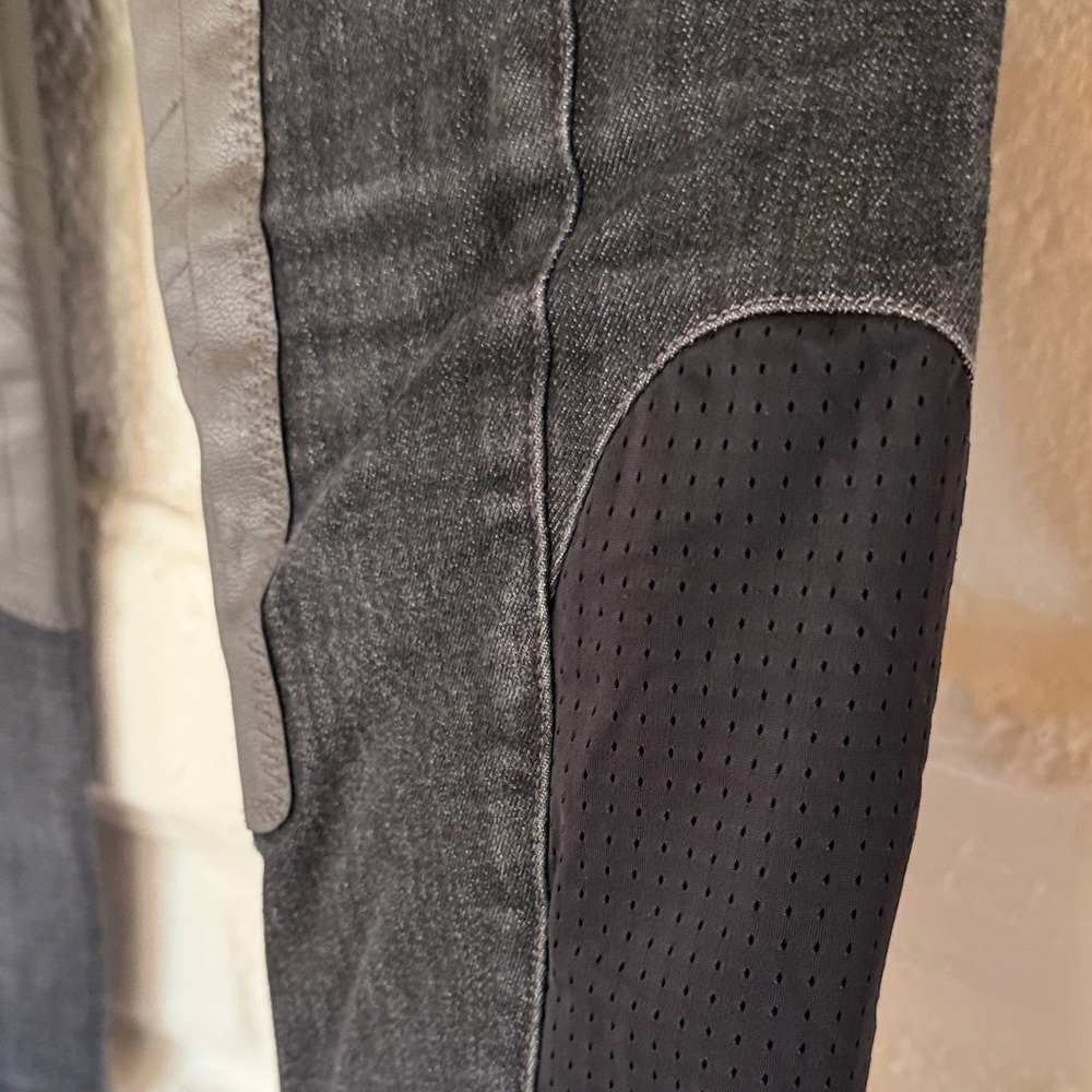 Women's Black Stretch Denim Equestrian Riding Breeches - Picture 7 of 9